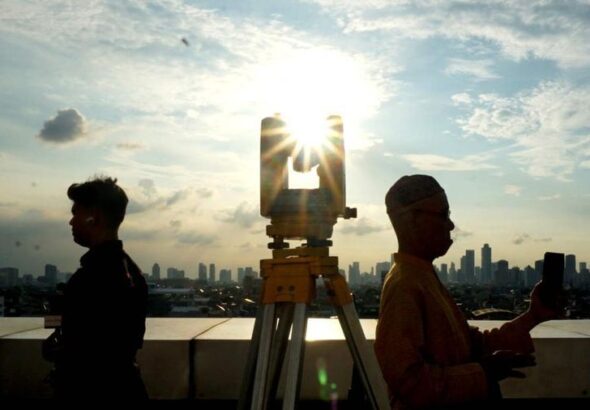 badan-hisab-rukiyat-memantau-hilal-di-gedung-kanwil-kemenag-dki-jakarta-jumat-2822025-1740743132858_169